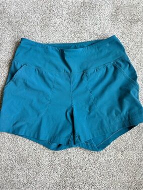 Mountain Hardwear Women’s Teal Performance Athletic Shorts